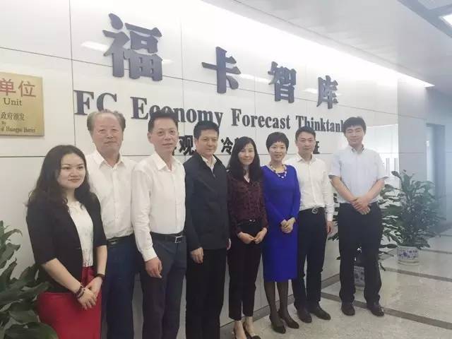東方龍商務(wù)與?？ㄖ菐鞆姀娐?lián)合，全面達成深度戰(zhàn)略合作