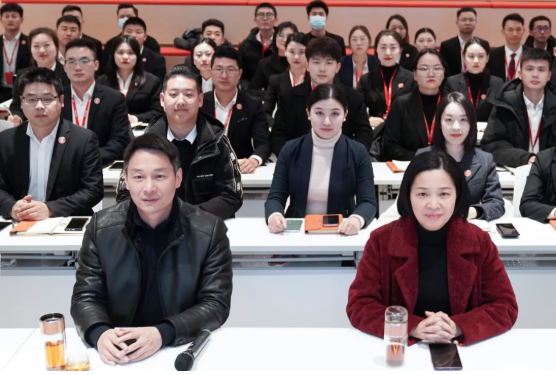 火力全開！“大干100天”競賽活動完美收官！1月中旬，集團(tuán)成功通過43個優(yōu)質(zhì)投資選址項目