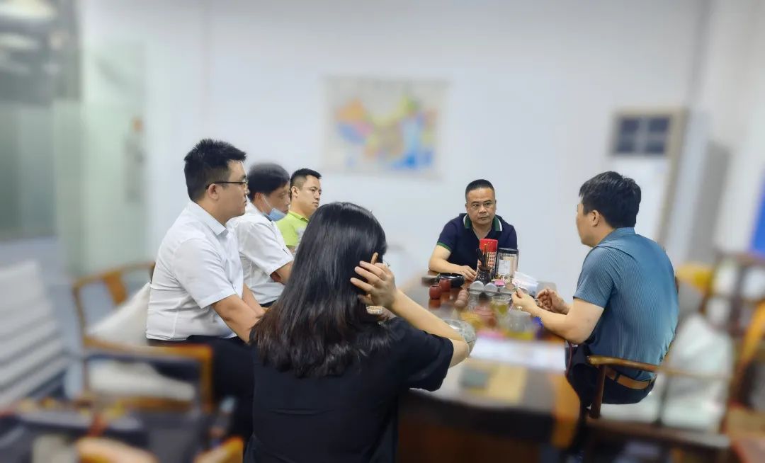一家政府兩個(gè)項(xiàng)目！7月13日，湖南某地方政府實(shí)地對(duì)接鋰電新材料擴(kuò)建投資選址項(xiàng)目和精密檢測(cè)儀器擴(kuò)建項(xiàng)目
