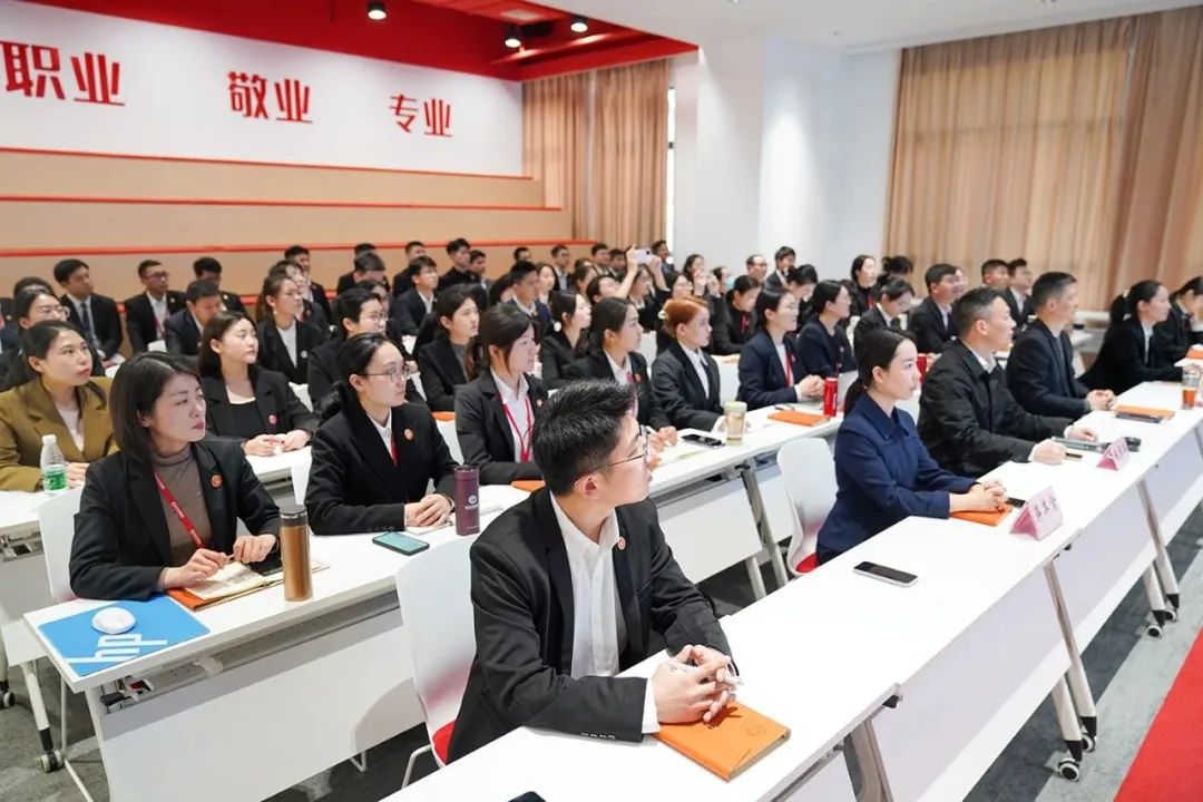 政府招商熱潮涌，項(xiàng)目開發(fā)勢如虹！3月上旬，集團(tuán)成功通過31個優(yōu)質(zhì)投資選址項(xiàng)目