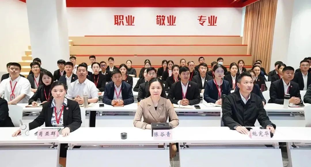 用好集團(tuán)招商“指揮棒”，激活項(xiàng)目開發(fā)正能量！4月下旬，集團(tuán)29個(gè)優(yōu)質(zhì)投資選址項(xiàng)目通過評(píng)估